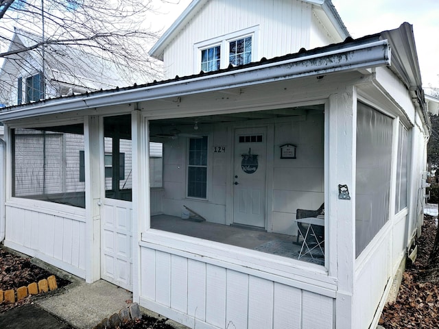 view of property entrance