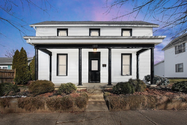 view of front of property featuring a porch