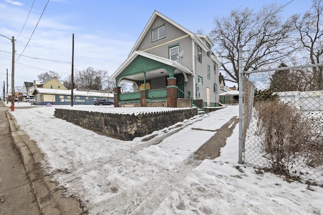 view of front of house