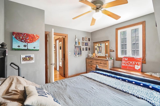 bedroom featuring ceiling fan