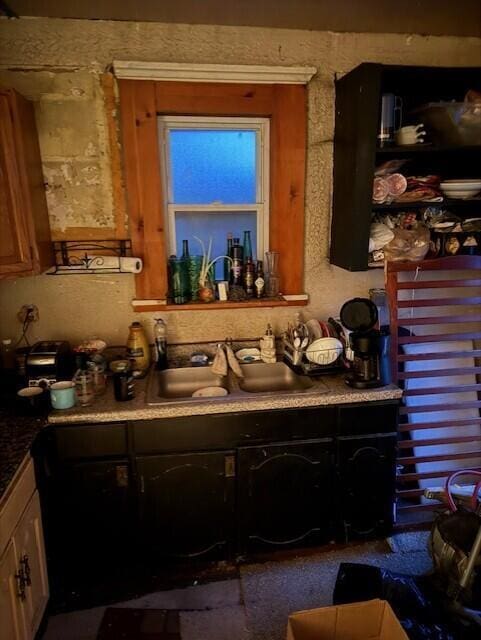 kitchen featuring sink