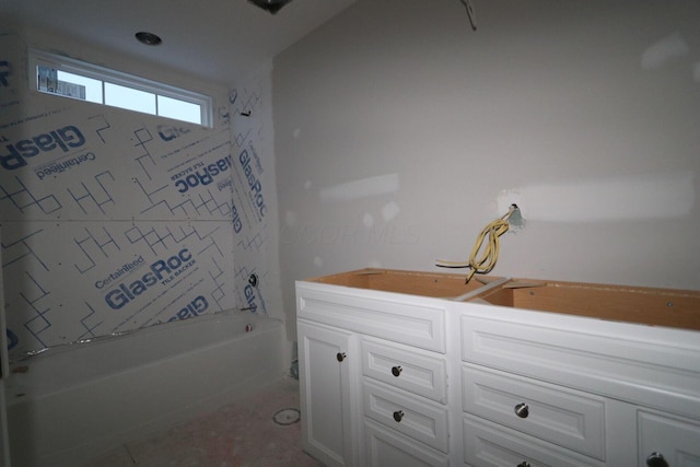 bathroom with shower / washtub combination