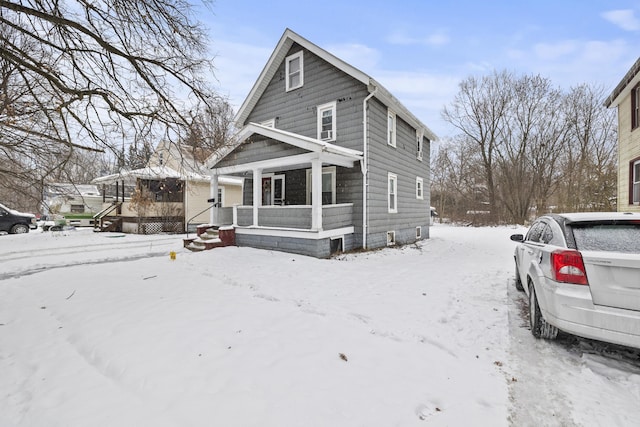 view of front of property with covered porch