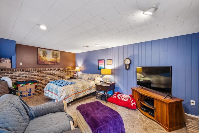 bedroom with carpet flooring