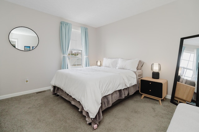 bedroom featuring carpet floors