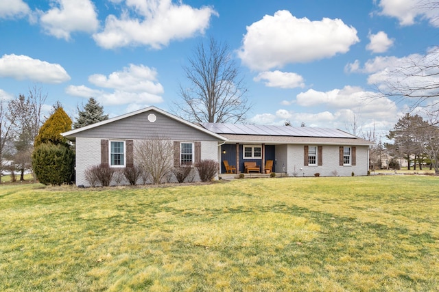 ranch-style house with a front yard