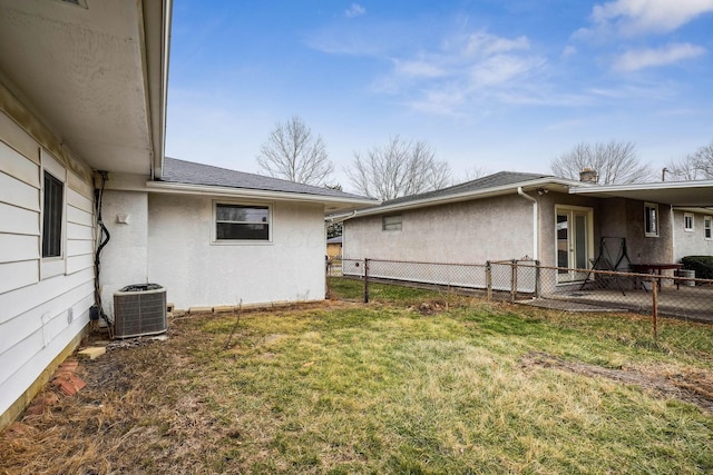 view of yard featuring central AC