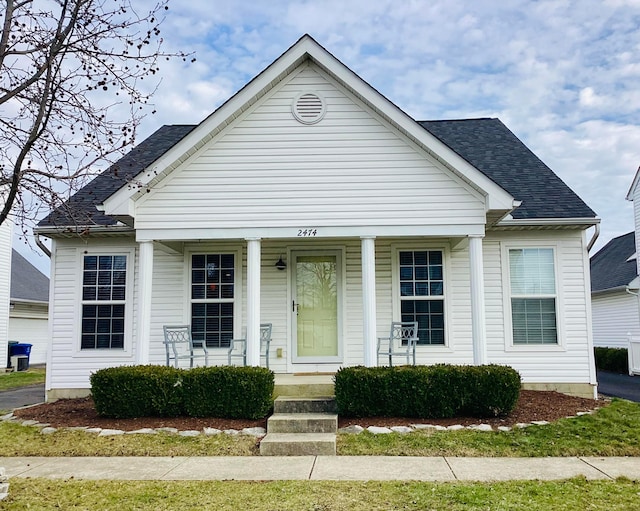 bungalow-style house featuring covered porch