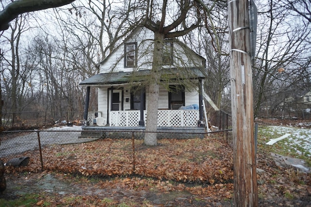 view of front of home featuring covered porch