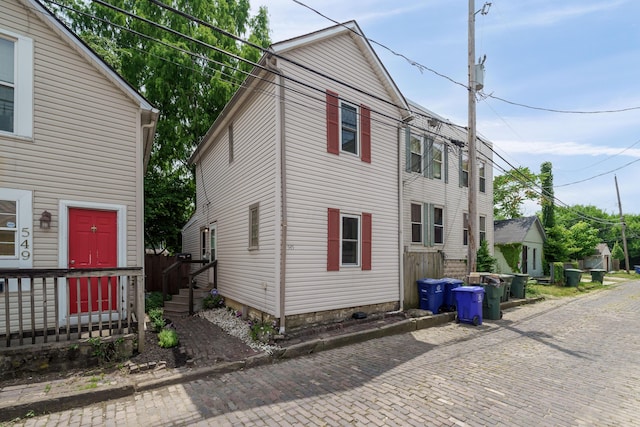 view of front of property