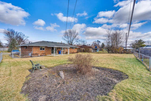 view of yard with a patio