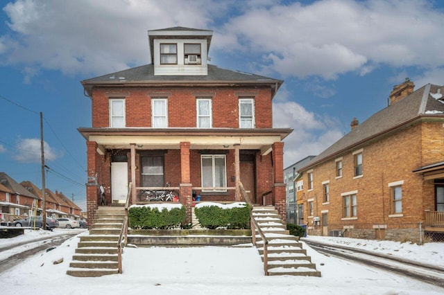 view of front facade featuring a porch