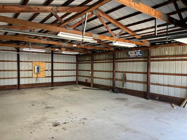 1146 Brentnell Ave, Columbus, OH 43219 - garage with metal wall