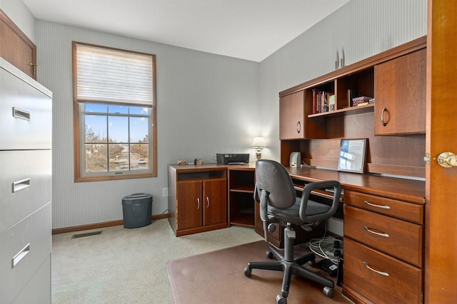 office with light colored carpet