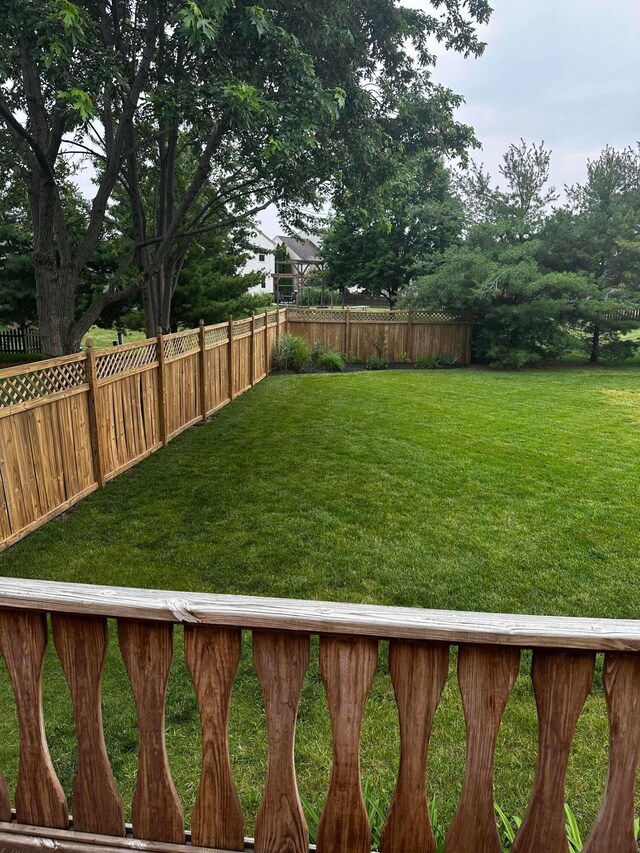 5037 Langcroft Dr, Hilliard, OH 43026 - view of yard