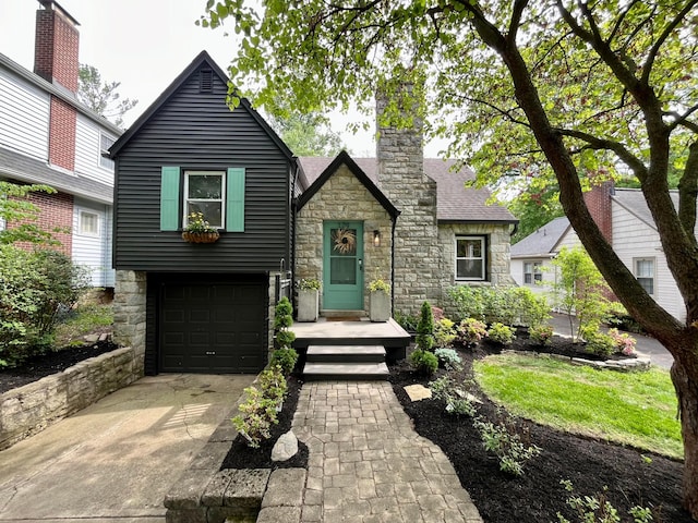 view of front facade with a garage