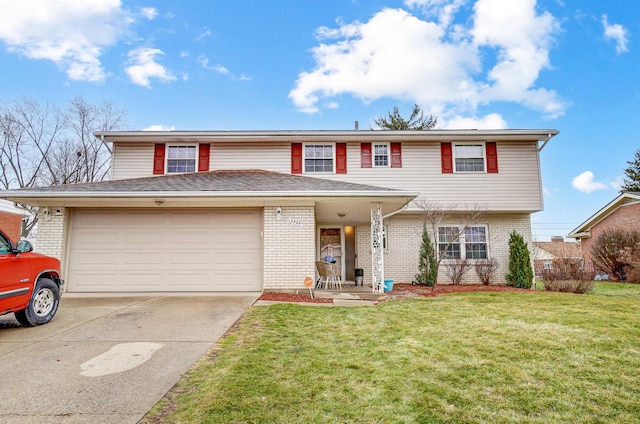 view of front of home with a front lawn