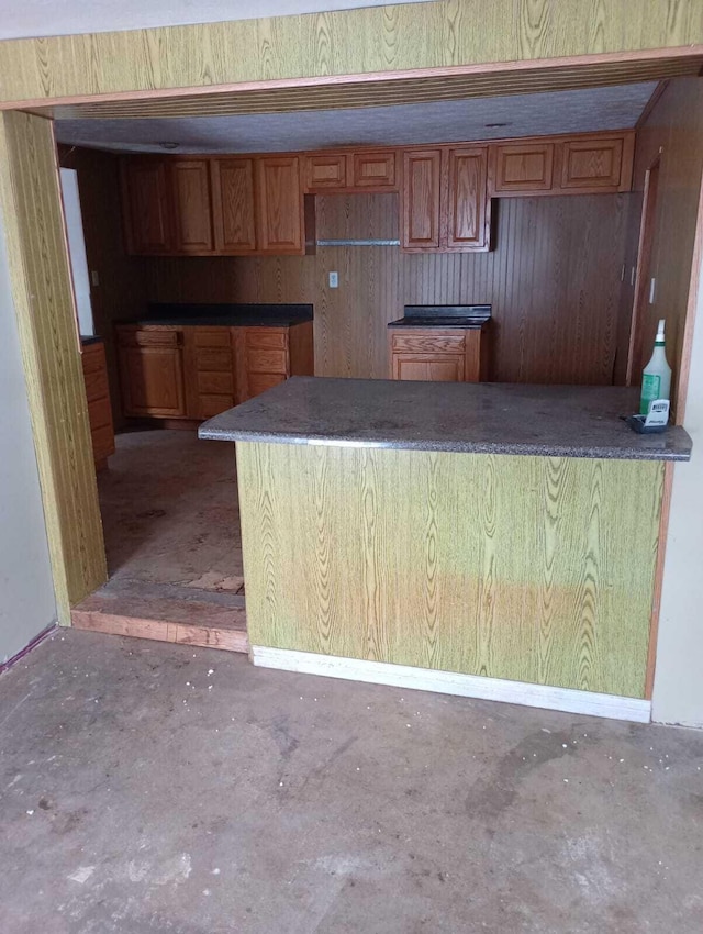 kitchen featuring concrete flooring