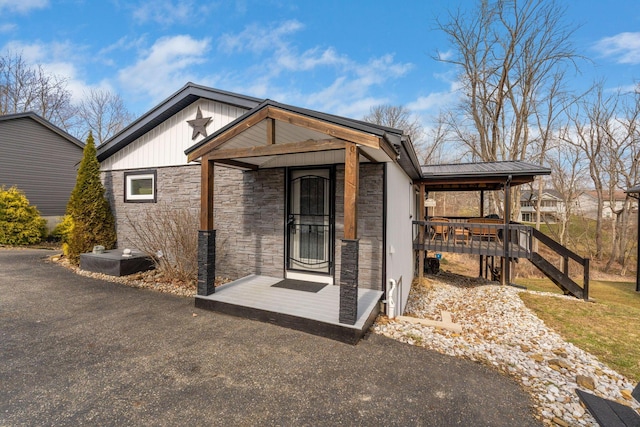 view of outbuilding