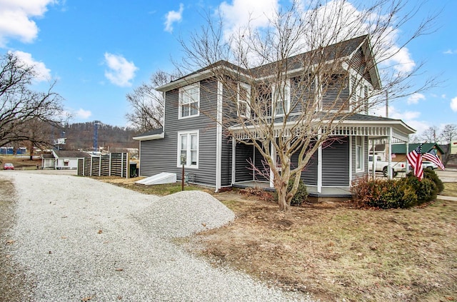 view of front of home with covered porch