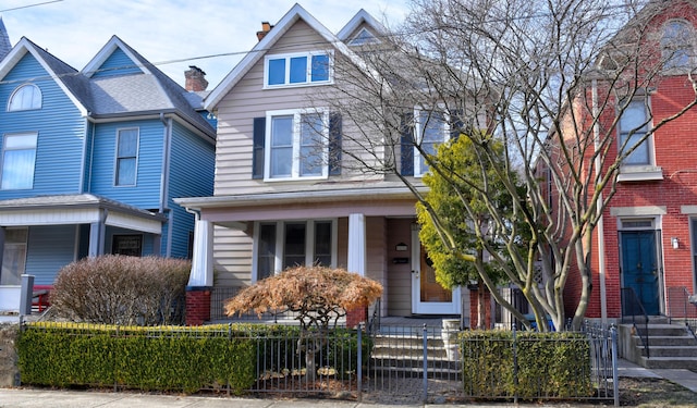 view of front of property