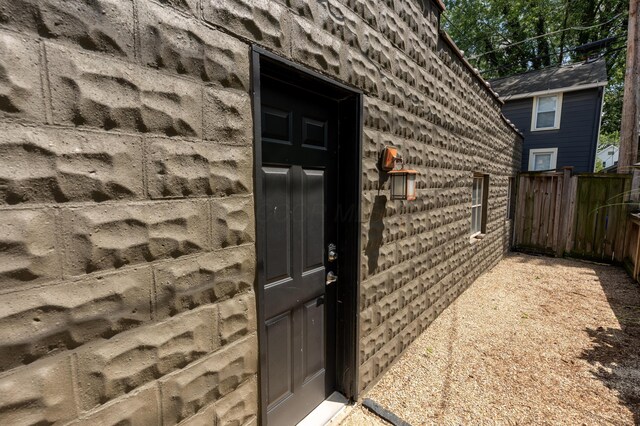 113 E Mithoff St, Columbus, OH 43206 - view of exterior entry