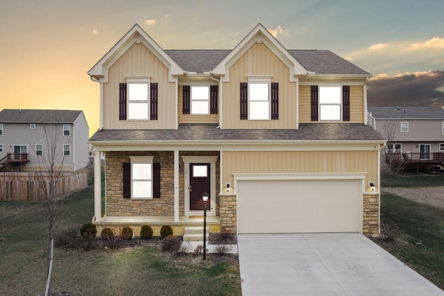 view of front facade featuring a garage