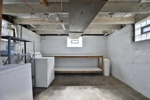 basement with washing machine and dryer