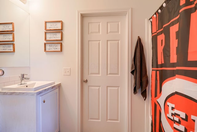 bathroom featuring vanity