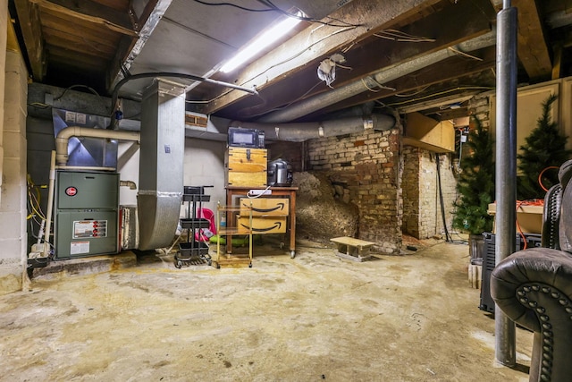 view of unfinished basement