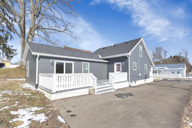 view of front facade featuring a deck