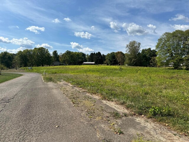 1048 Parkway Dr, Logan, OH 43138