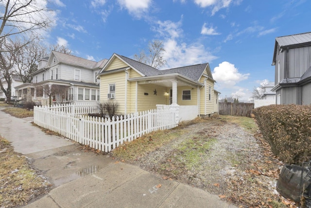 view of front of home