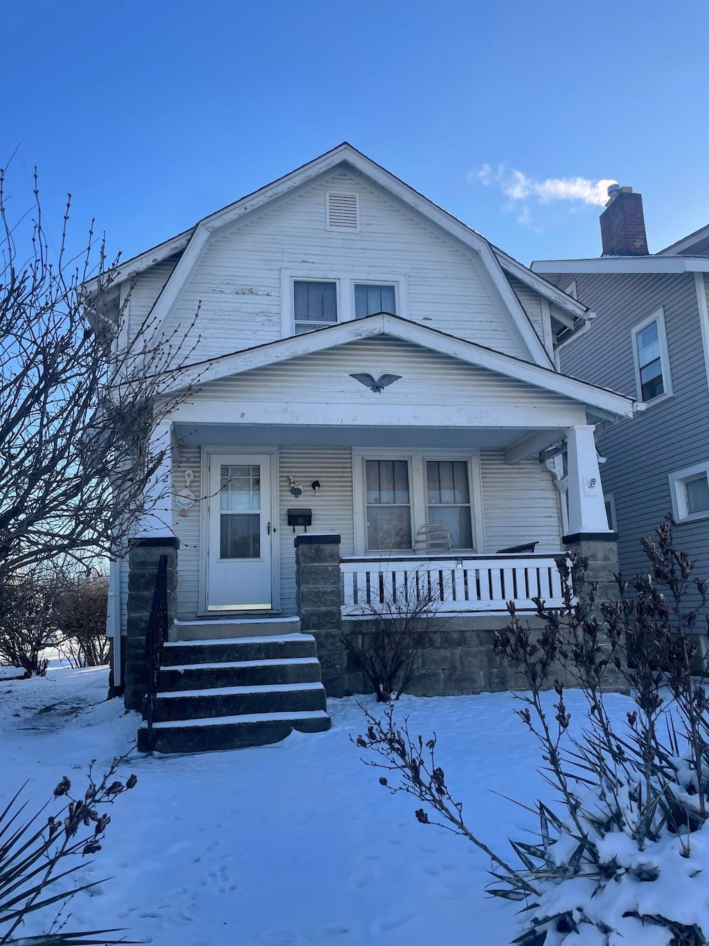 bungalow with a porch