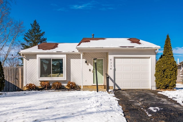 view of front facade featuring a garage