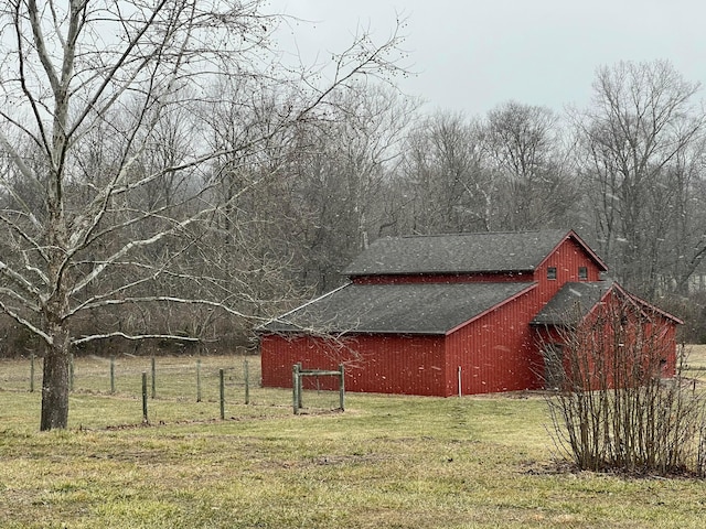 exterior space with an outbuilding