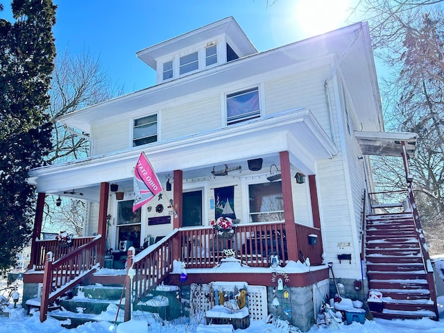 traditional style home with a porch