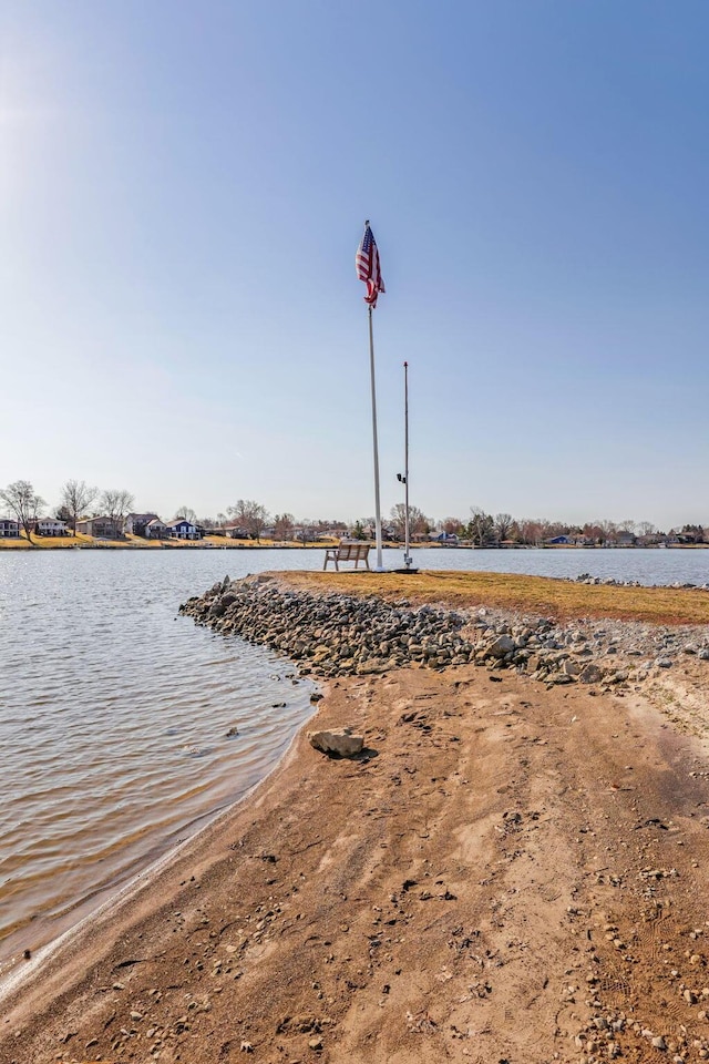 1545 E Choctaw Dr, London, OH 43140 - property view of water