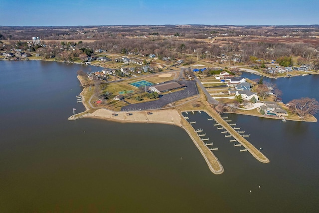 1545 E Choctaw Dr, London, OH 43140 - birds eye view of property with a water view