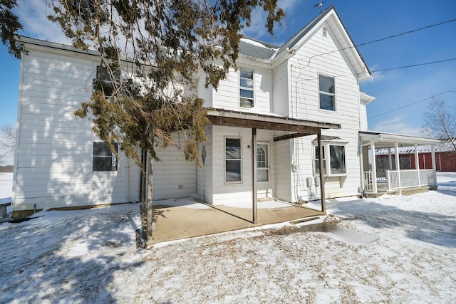 view of front of home featuring covered porch