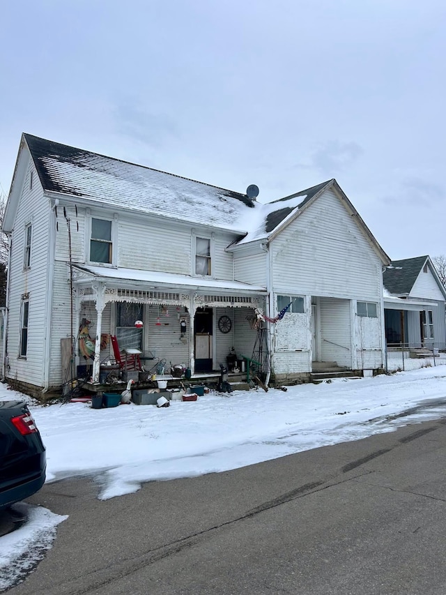 view of front facade featuring covered porch