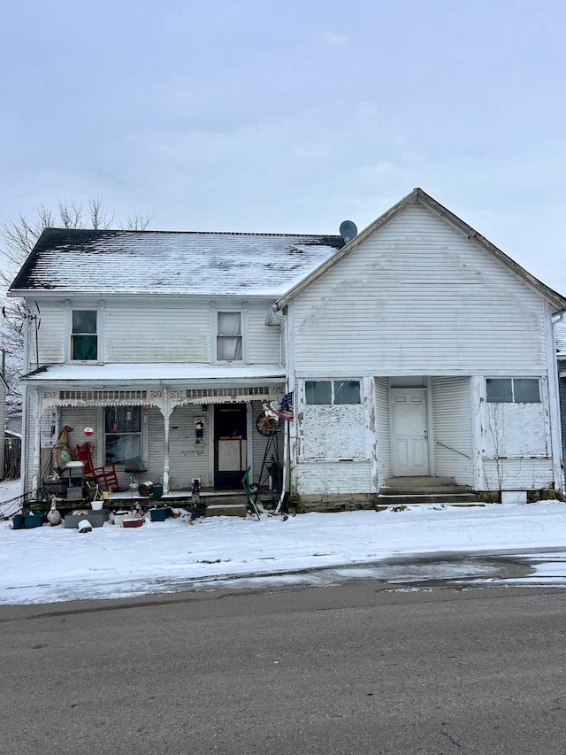 view of front of home featuring a porch