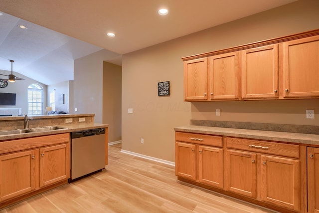 kitchen with light hardwood / wood-style flooring, sink, vaulted ceiling, ceiling fan, and stainless steel dishwasher