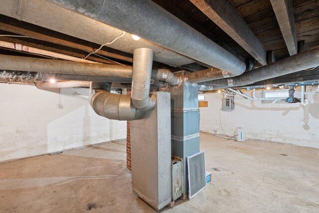 2029 Fairfax Ave, Columbus, OH 43207 - unfinished below grade area featuring electric panel