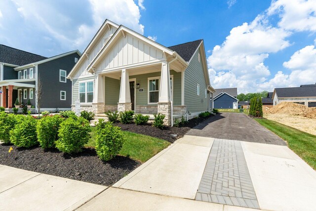 5450 Maple Dr, Lewis Center, OH 43035 - photo 4