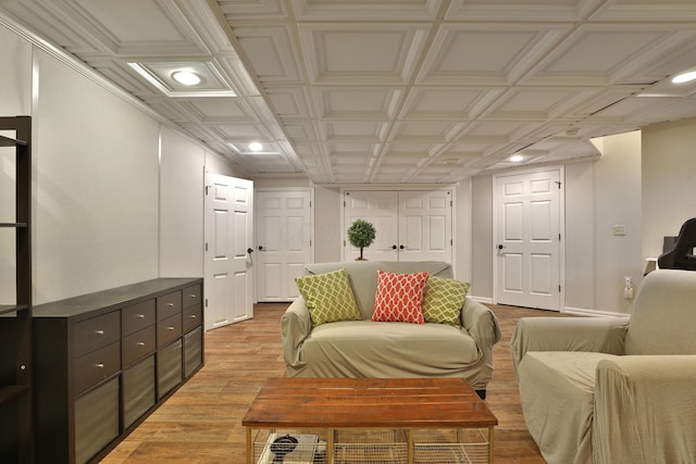 living room featuring light wood-style floors and baseboards