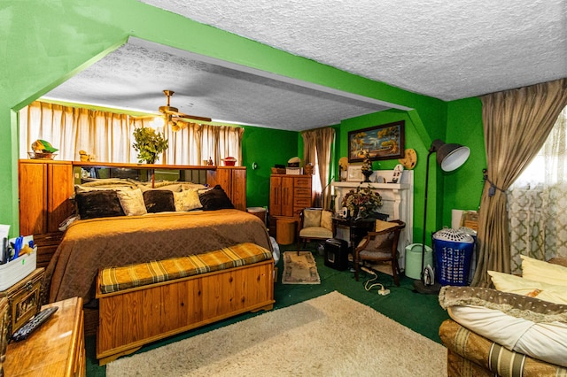 bedroom featuring a textured ceiling