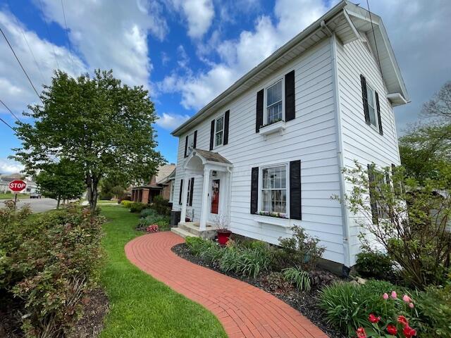 view of colonial inspired home