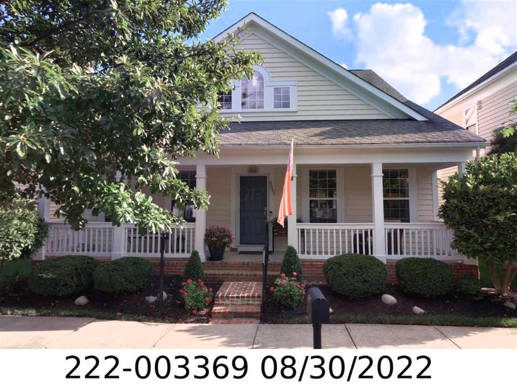 view of front of home featuring a porch