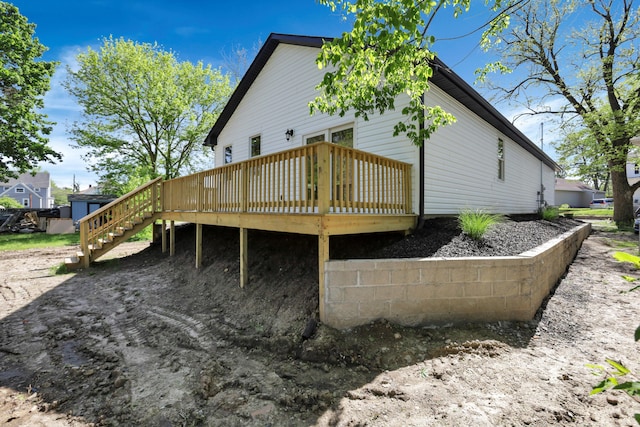 344 Buckingham St, Newark, OH 43055 - back of property featuring a wooden deck and stairway